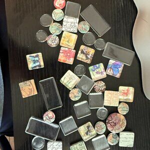 LOT OF 50 GLASS TILE PENDANTS FOR NECKLACES (135)